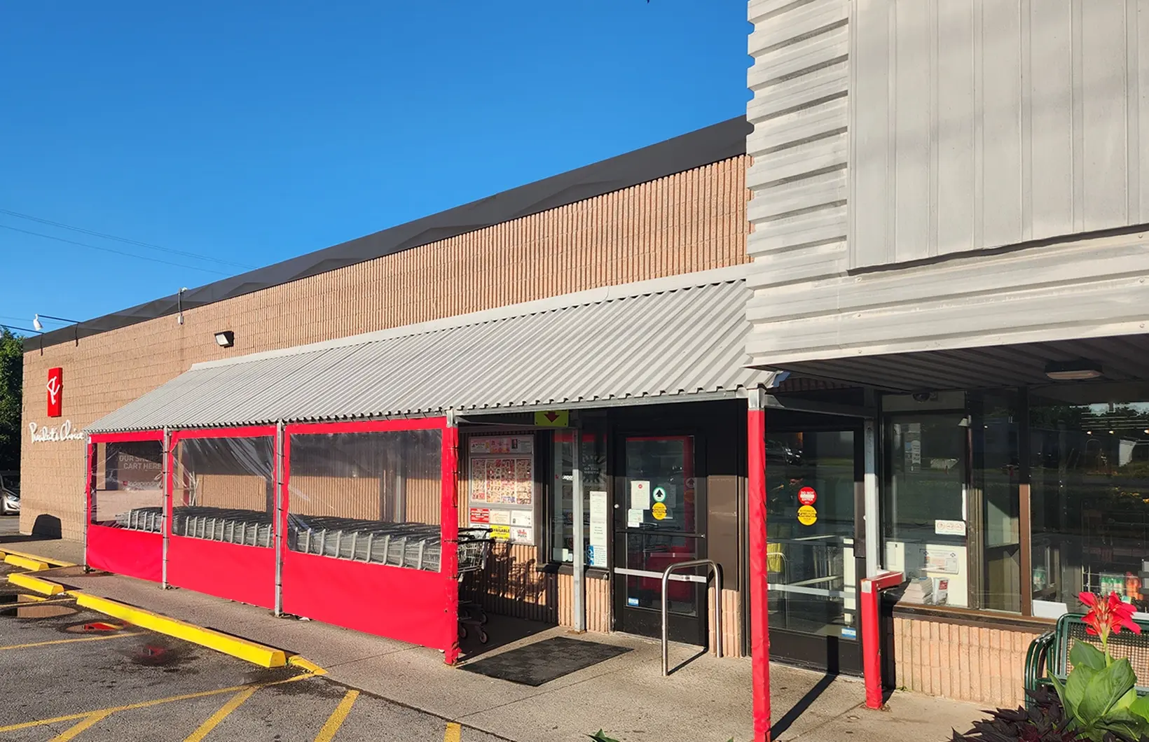 Cart Corral for grocery stores, retail centres, garden centres, and commercial parking lots