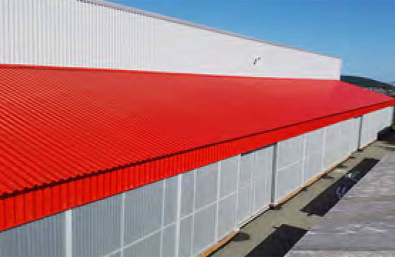 Lean-to shelter for commercial, industrial, municipal, and garden centre storage applications